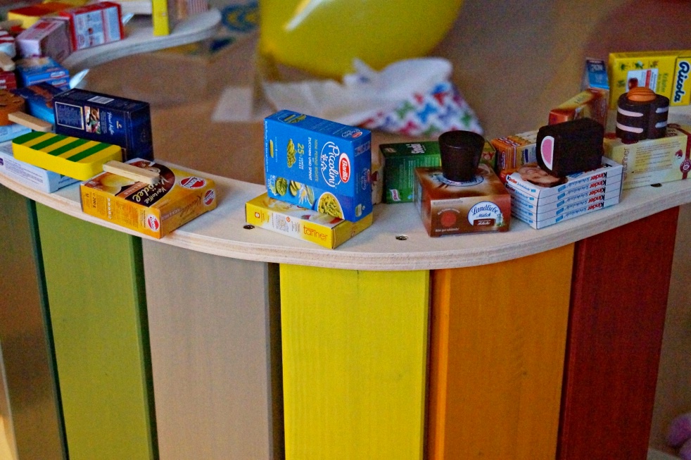 Eine Regenbogenwippe bauen DIY von Schwesternliebe&Wir